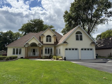 Lake Home For Sale in Morris, Illinois