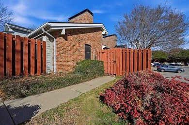 (private lake, pond, coastal) Townhome/Townhouse For Sale in Bedford Texas