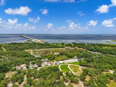 Cute 2 Bedroom and 1 Bath Cottage in Copano Cottages. Buy as an - photo 14