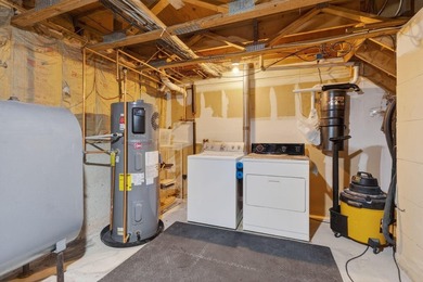 Welcome to easy, low-maintenance living in the heart of - photo 21