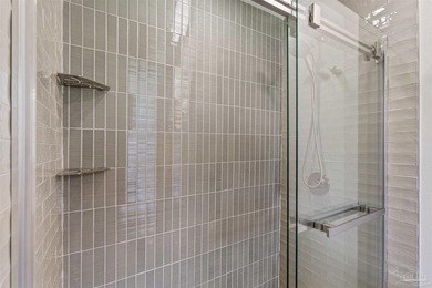 A rare find in the heart of East Hill! Situated on a triple - photo 36