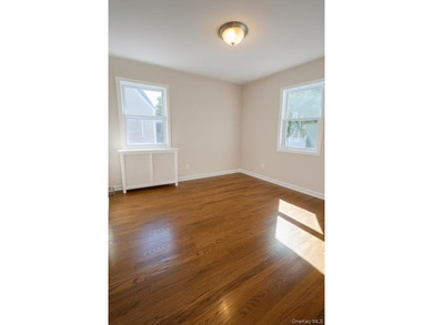 Welcome to this beautiful completely renovated 3-bedroom home - photo 9