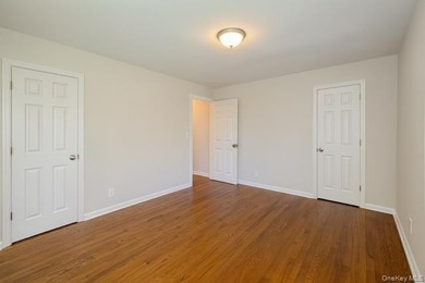 Welcome to this beautiful completely renovated 3-bedroom home - photo 10