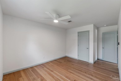 A rare find in the heart of East Hill! Situated on a triple - photo 42
