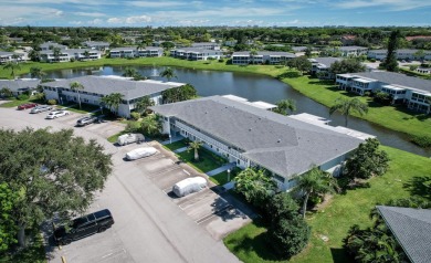 Lake Condo For Sale in Delray Beach, Florida