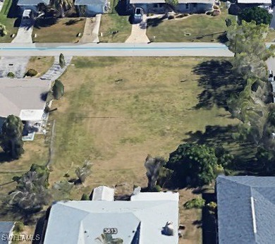 Build a beautiful 4 unit building on this amazing lot. The - photo 4