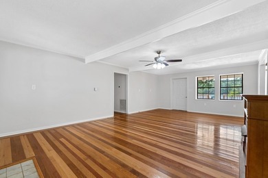 Very well-built and meticulously maintained, this 3-bedroom - photo 7