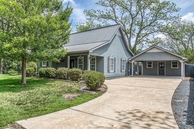 Lake Fayette Home For Sale in Fayetteville Texas