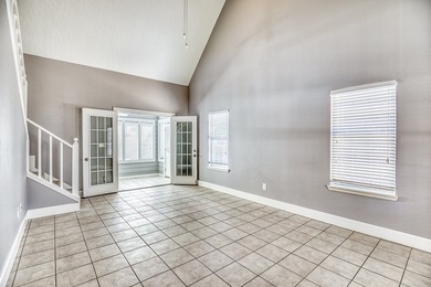 Discover this adorable and meticulously maintained 2-bedroom - photo 7