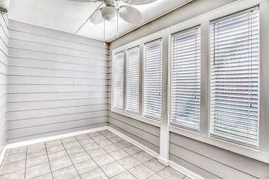 Discover this adorable and meticulously maintained 2-bedroom - photo 8