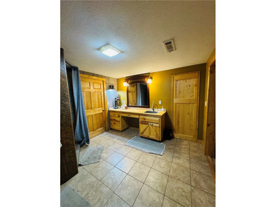 Bring your family and business plan-Centerpoint Lodge offers - photo 17