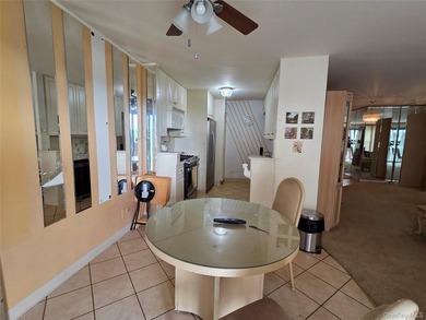 Luxury Coop Centrally Located . Move in Ready. Hardwood Floors - photo 19