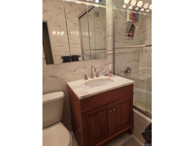 Luxury Coop Centrally Located . Move in Ready. Hardwood Floors - photo 22
