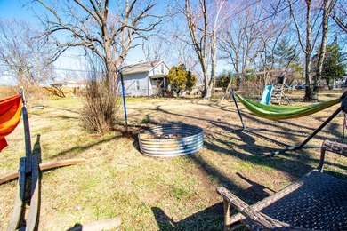 TWO LOTS! 1 lot has the home, the other adjoining lot is vacant - photo 26