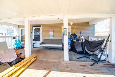 TWO LOTS! 1 lot has the home, the other adjoining lot is vacant - photo 28