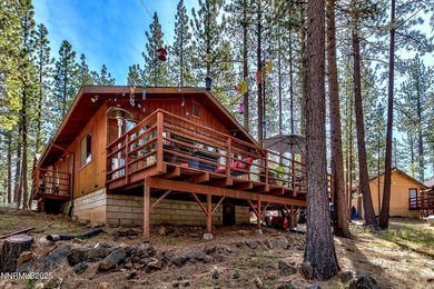 This cozy and comfortable, recently updated home would make the - photo 3