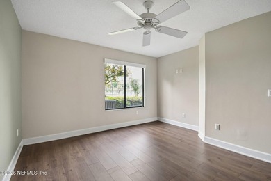 This beautifully renovated 2-bedroom, 2-bath ground-floor condo - photo 6