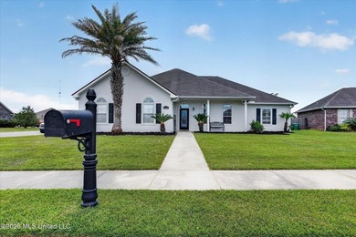 Welcome home!! This spacious 3bed 2 bath split plan in St Martin - photo 2