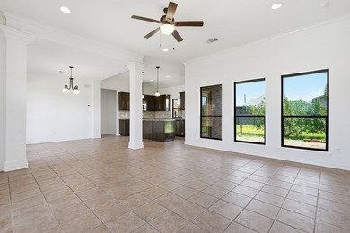 Discover this beautiful Fulton, Texas home with 3 spacious - photo 5