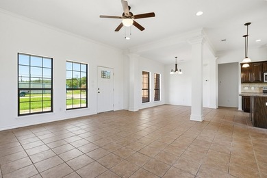 Discover this beautiful Fulton, Texas home with 3 spacious - photo 7