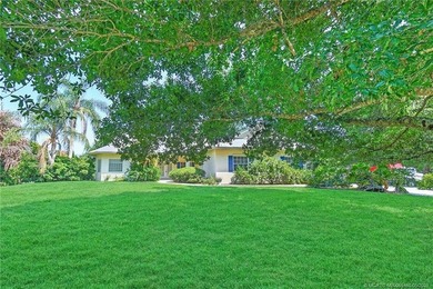 Exceptional opportunity in sought-after Orchid Bay! This - photo 3