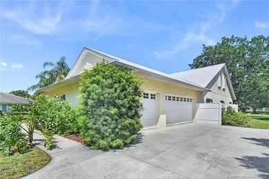 Exceptional opportunity in sought-after Orchid Bay! This - photo 5