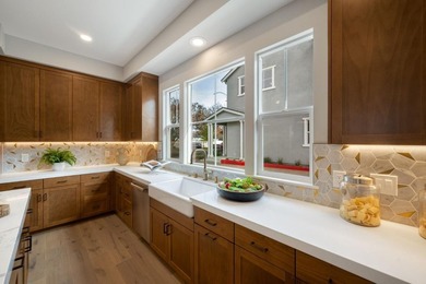 Newly constructed residence offers a thoughtfully designed - photo 17
