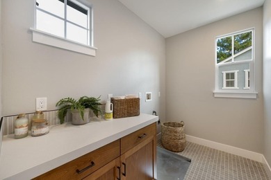 Newly constructed residence offers a thoughtfully designed - photo 19