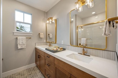 Newly constructed residence offers a thoughtfully designed - photo 21