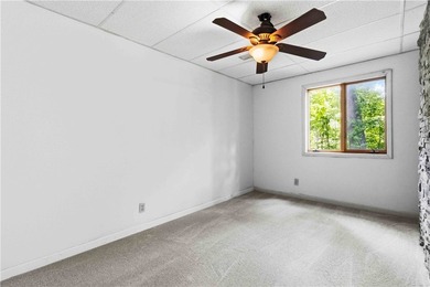 Fantastic opportunity in a prime Bella Vista location! This - photo 24