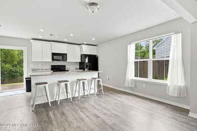 Move-in ready in Turtle Creek. New carpet, fresh paint, and all - photo 8