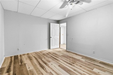 Fantastic opportunity in a prime Bella Vista location! This - photo 29