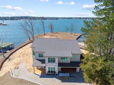 Lake Sinclair Home For Sale in Milledgeville Georgia