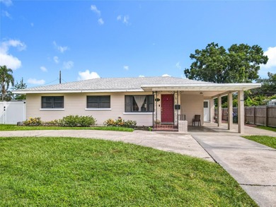 Lake Hollingsworth Home For Sale in Lakeland Florida