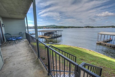 Rare Lakefront Opportunity: Nostalgic End-Unit at The Landing - - photo 3