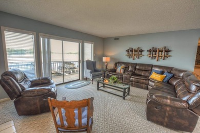 Rare Lakefront Opportunity: Nostalgic End-Unit at The Landing - - photo 9