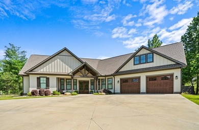 Lake Sinclair Home For Sale in Milledgeville Georgia