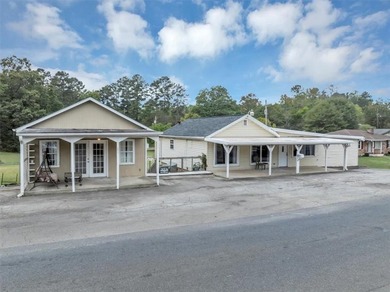 Located in the heart of downtown Acworth, this unique and - photo 2