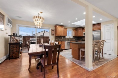 Waterfront Living in the Heart of Bellmore! Welcome to this - photo 11