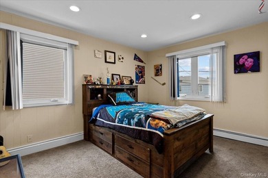Waterfront Living in the Heart of Bellmore! Welcome to this - photo 15