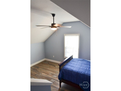 NEW PRICE! Welcome home to this beautifully updated 4-bedroom - photo 17