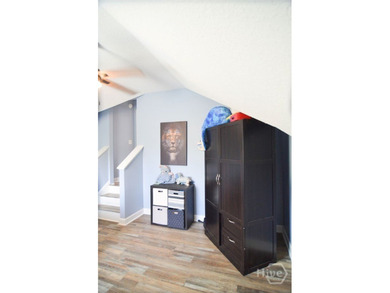 NEW PRICE! Welcome home to this beautifully updated 4-bedroom - photo 18