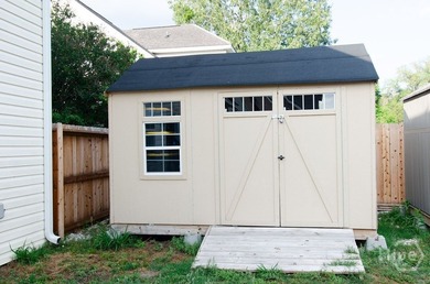 NEW PRICE! Welcome home to this beautifully updated 4-bedroom - photo 20