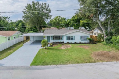 Lake Home For Sale in Winter Haven, Florida