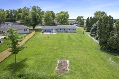 If you're looking for an affordable, move in ready home in Lake - photo 22