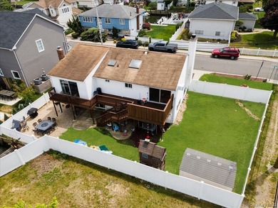 Waterfront Living in the Heart of Bellmore! Welcome to this - photo 26