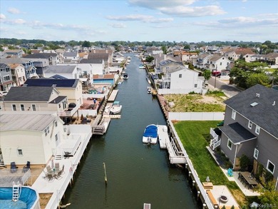 Waterfront Living in the Heart of Bellmore! Welcome to this - photo 27