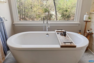 PROPERTY IS PRICED BELOW A RECENT APPRAISAL, at just $253 per - photo 40