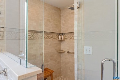 PROPERTY IS PRICED BELOW A RECENT APPRAISAL, at just $253 per - photo 41