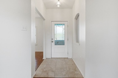 Lovely updated 3-bedroom, 2 bath, 2 car garage in highly - photo 4